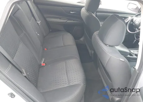 2017 Nissan Altima 2.5 S из США, поврежденный, VIN 1N4AL3AP0HC499438